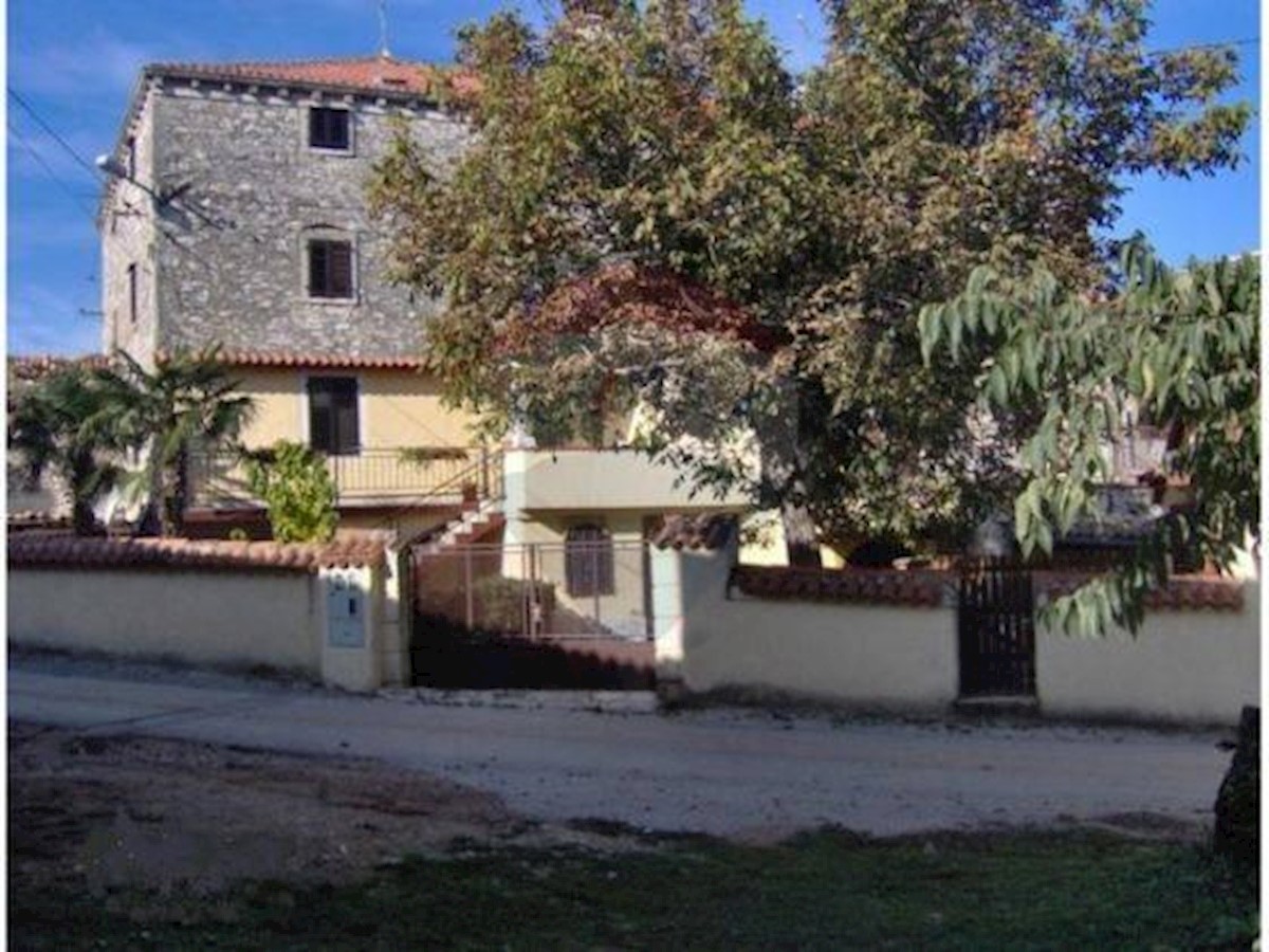 Business premises For sale - ISTARSKA  TAR-VABRIGA 