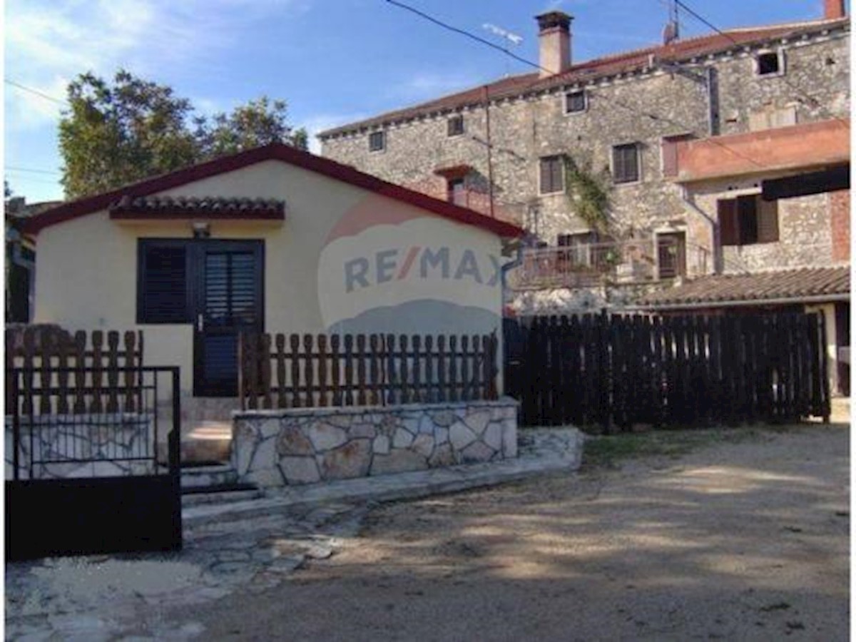 Business premises For sale - ISTARSKA  TAR-VABRIGA 