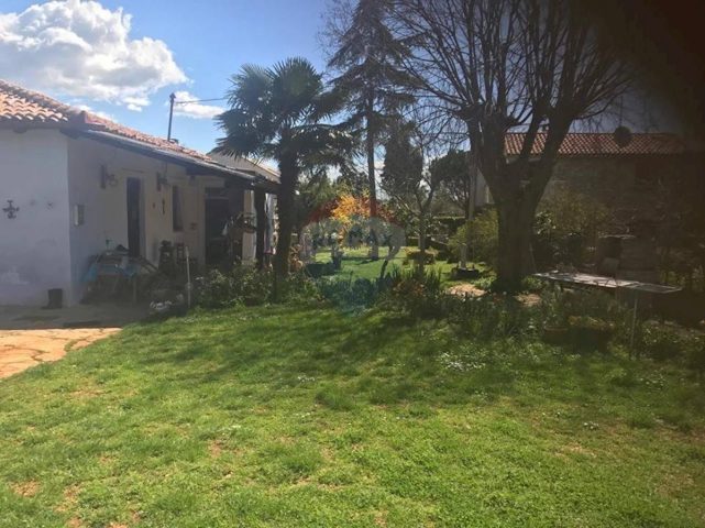 Dom na predaj 222 m² – Karigador