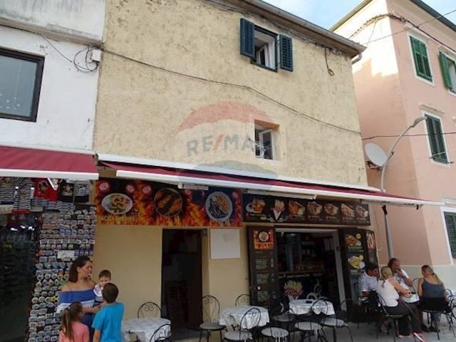 Business premises for sale 20 m² – Baška