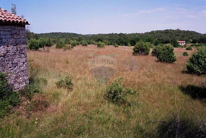 Land for sale 25117 m² – Šorići