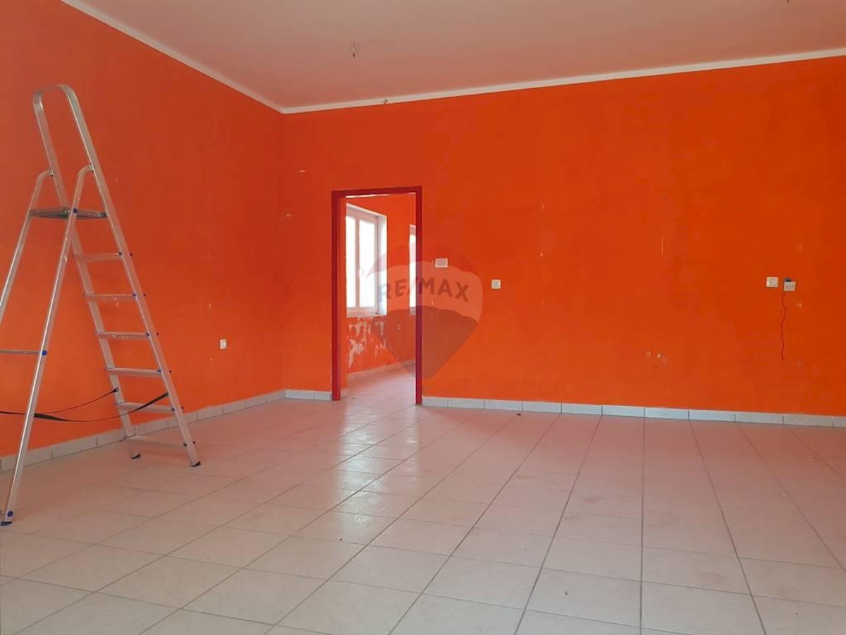 Business premises For rent - PRIMORSKO-GORANSKA  MATULJI 