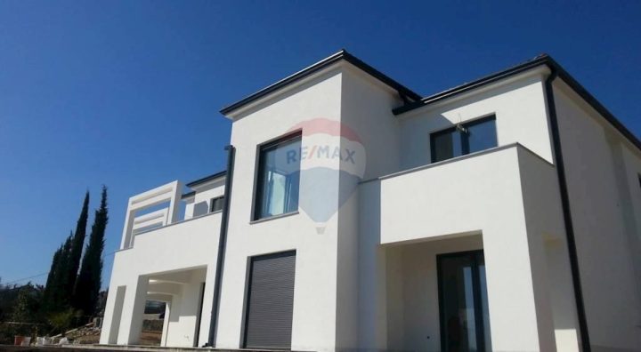 Appartamento da affittare 165 m² – Brestovice