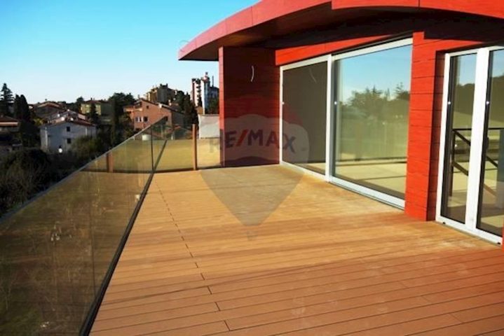 Apartmán na prodej 260 m² – Rovinj