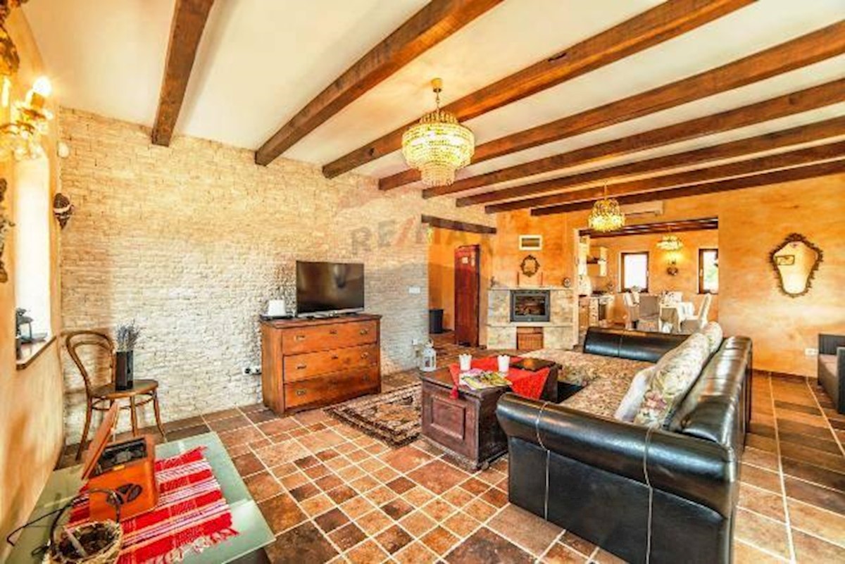Haus Zu verkaufen - Istarska Svetvinčenat - foto 5/8