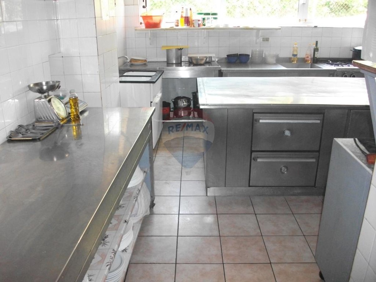 Business premises For sale - PRIMORSKO-GORANSKA  Mali Lošinj