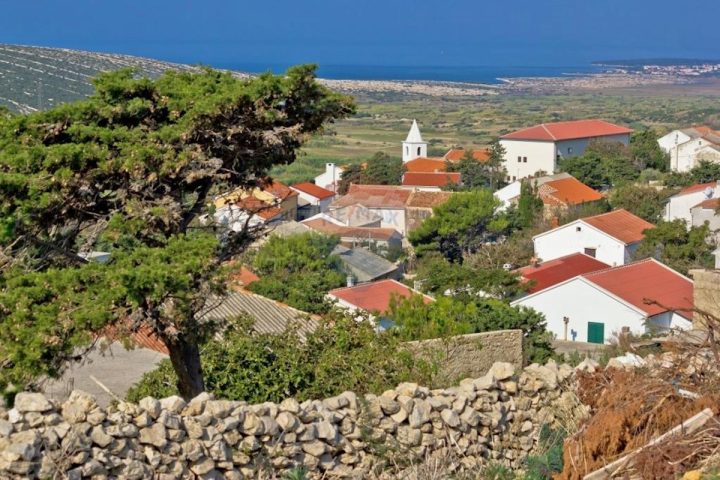 Land for sale 1614 m² – Kolan
