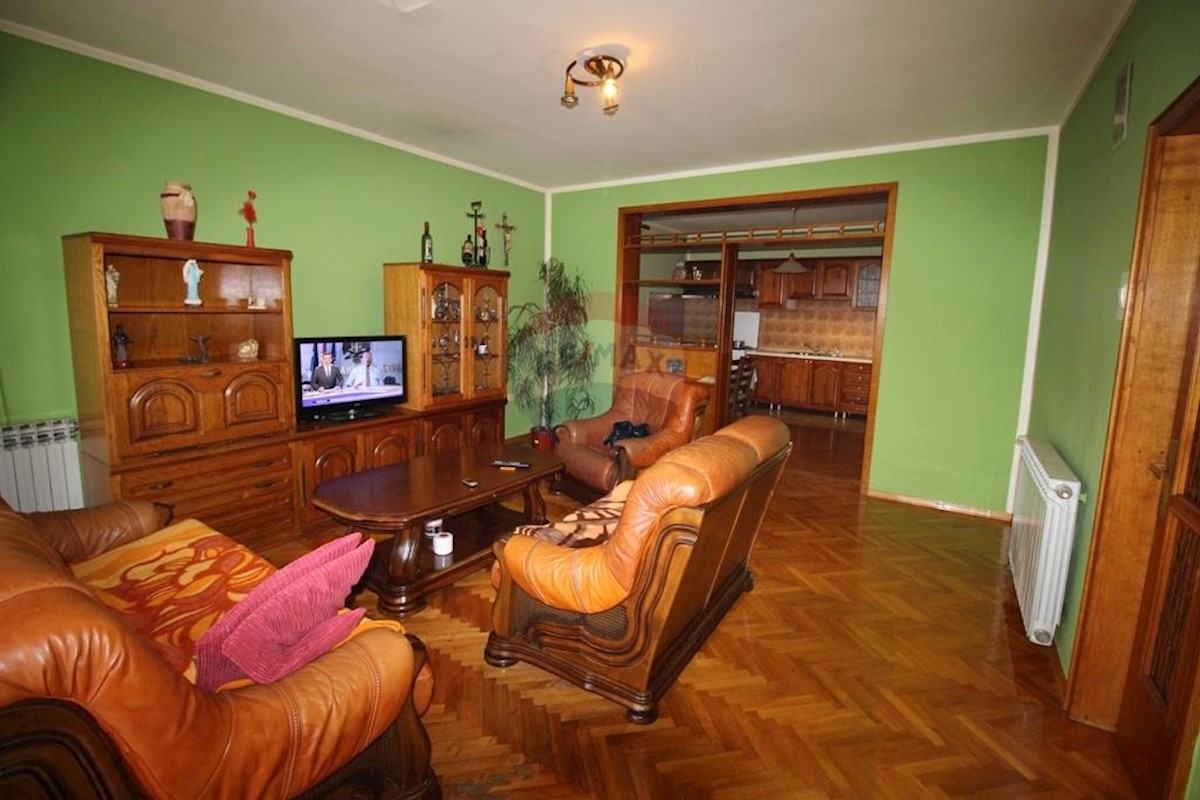 House For sale - PRIMORSKO-GORANSKA  NOVI VINODOLSKI 