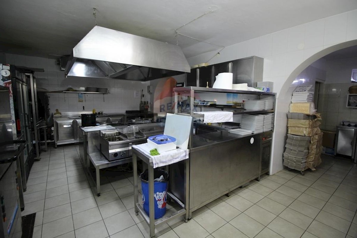 Business premises For sale - PRIMORSKO-GORANSKA  NOVI VINODOLSKI 