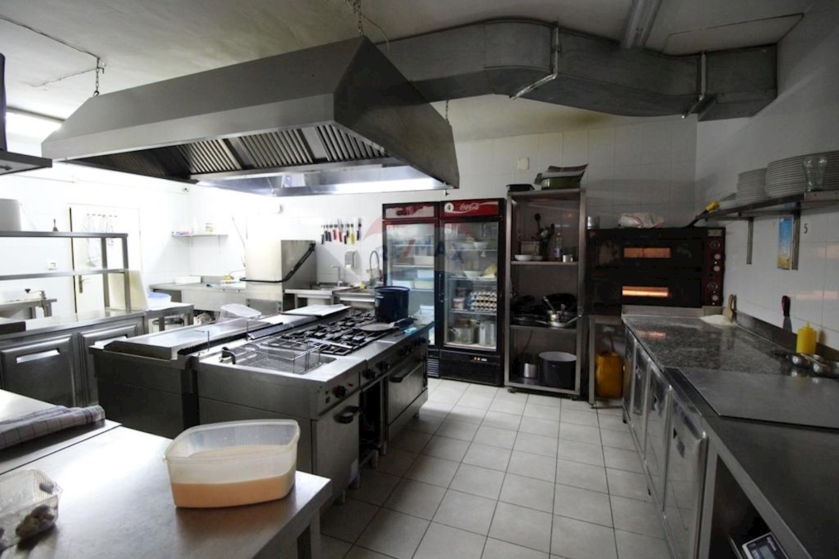 Business premises For sale - PRIMORSKO-GORANSKA  NOVI VINODOLSKI 