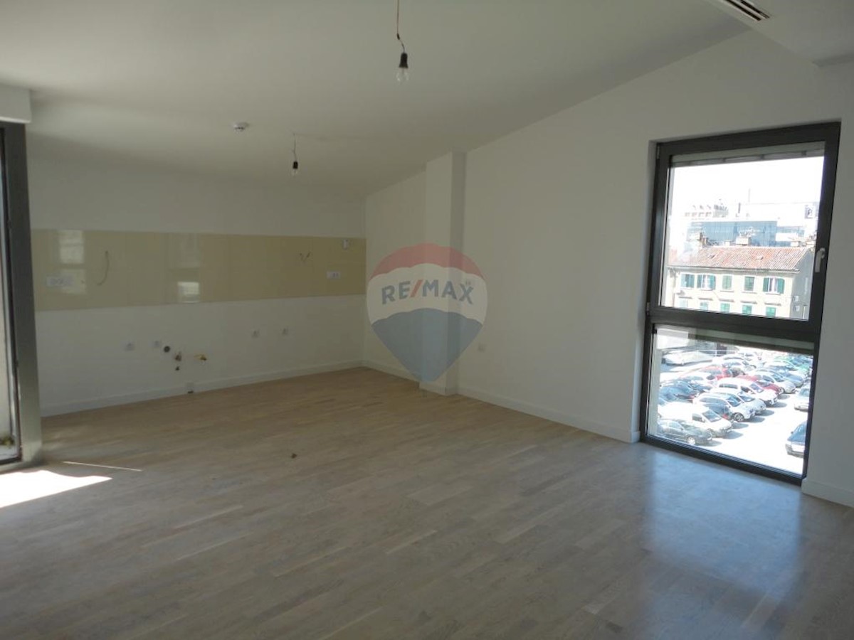 Commerciale In vendita - PRIMORSKO-GORANSKA  RIJEKA 