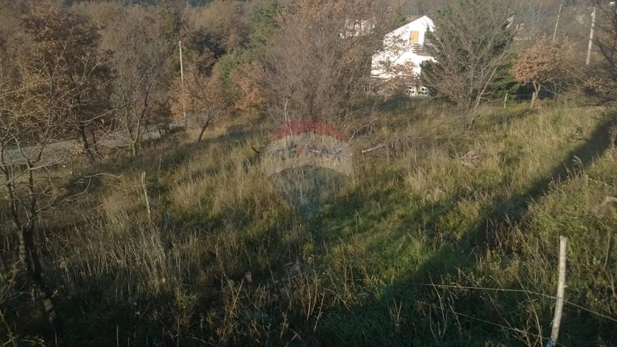 Zemljište Na prodaju - PRIMORSKO-GORANSKA  VINODOLSKA OPĆINA 