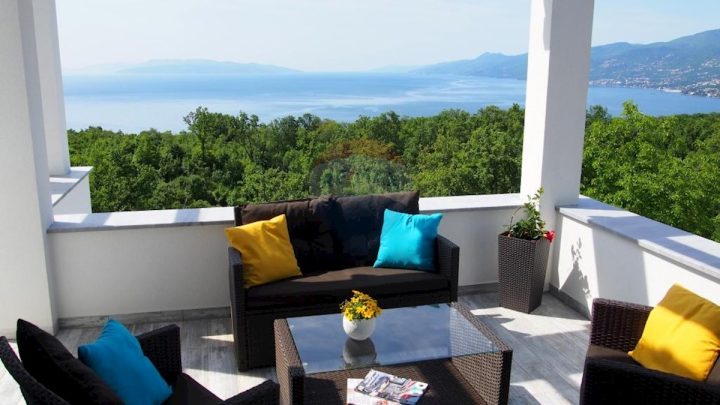 House for sale 400 m² – Rijeka