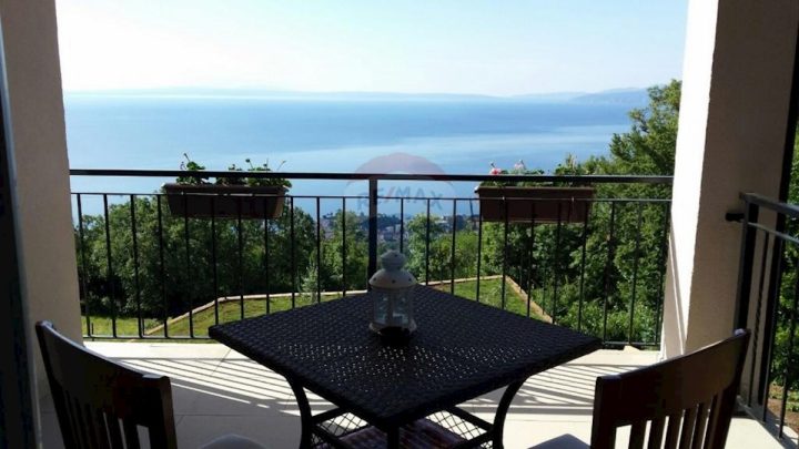 Casa in vendita 933 m² – Bregi