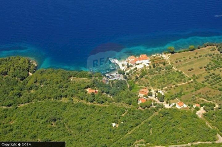 Land for sale 11266 m² – Krk