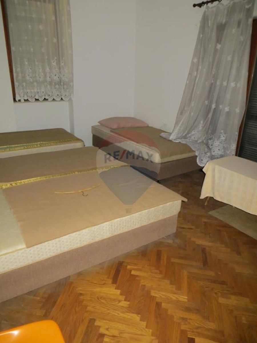 Poslovni prostori Naprodaj - PRIMORSKO-GORANSKA  Novi Vinodolski