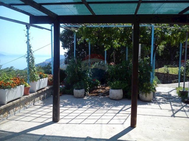 Kuća na prodaju 156 m² – Mošćenička Draga