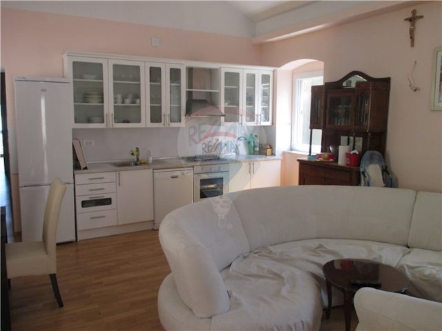 Apartment zu vermieten 92 m² – Volosko
