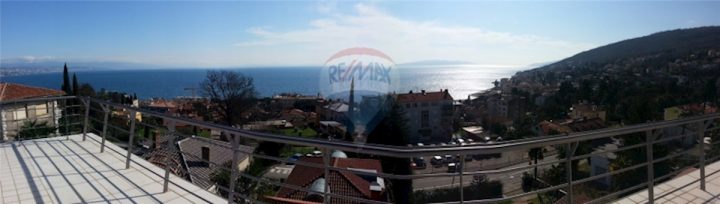Apartmán k pronájmu 218 m² – Opatija