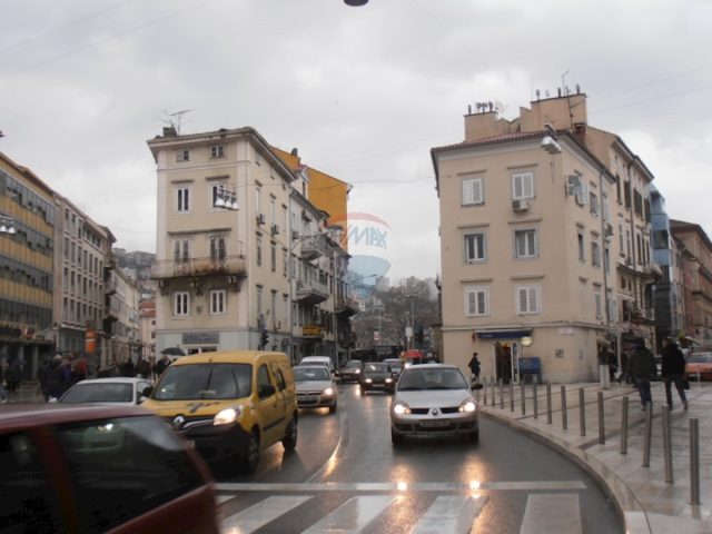 Komerční k pronájmu 126 m² – Rijeka