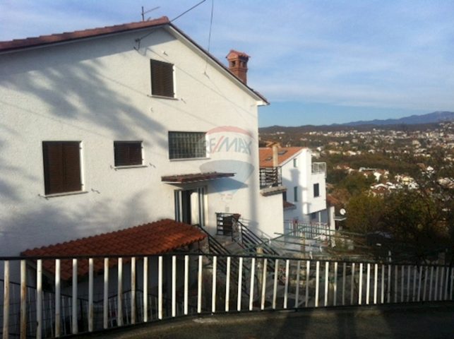 Haus zu vermieten 330 m² – Pobri