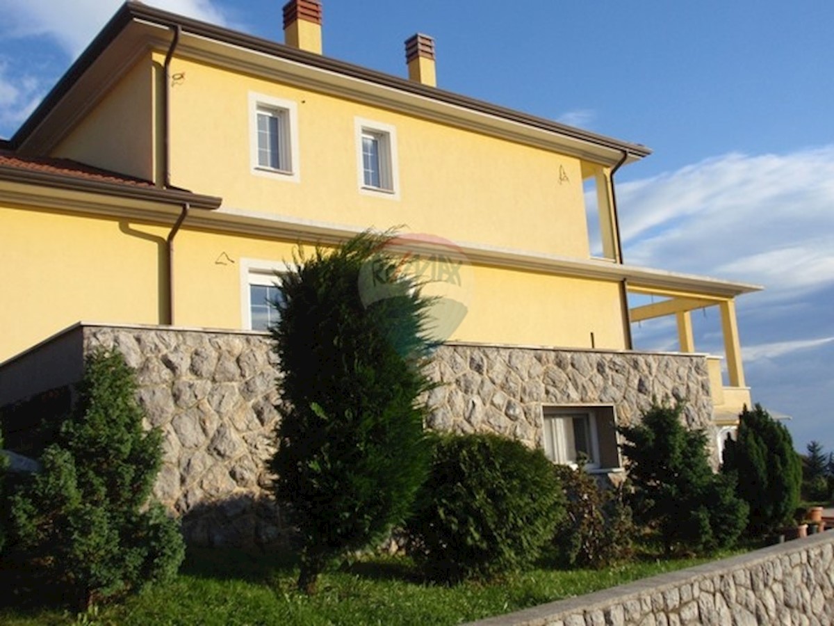 Kuća Na prodaju - PRIMORSKO-GORANSKA  KASTAV 