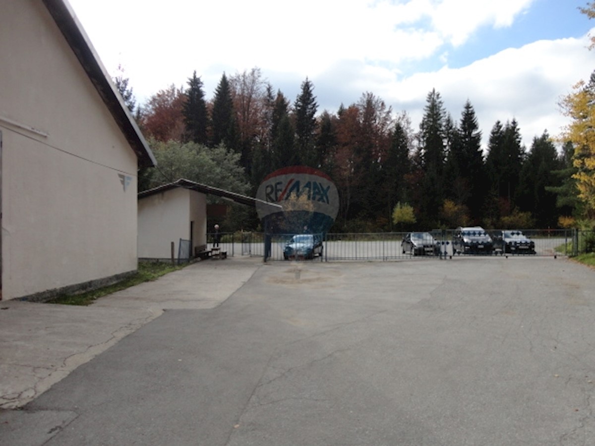 Business premises For rent - PRIMORSKO-GORANSKA  ČABAR 