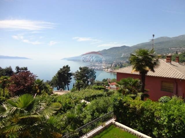 Apartmán k pronájmu 131 m² – Opatija