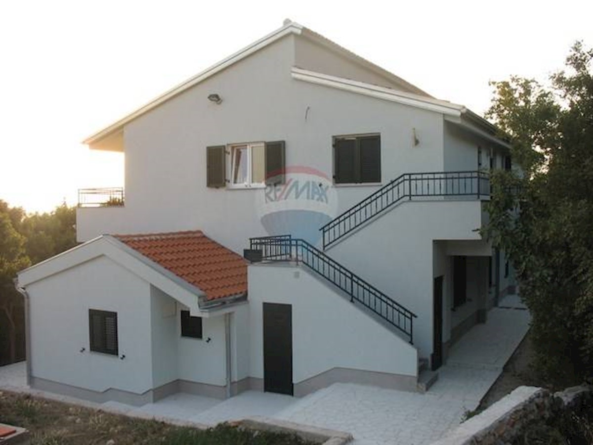 Casa In vendita - ZADARSKA  STARIGRAD 