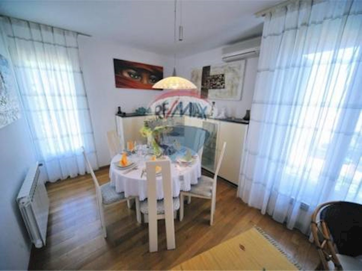 Hiša Na predaj - PRIMORSKO-GORANSKA  OPATIJA 
