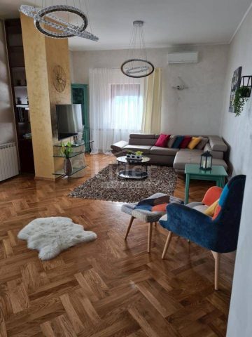Appartamento da affittare 130 m² – Ičići