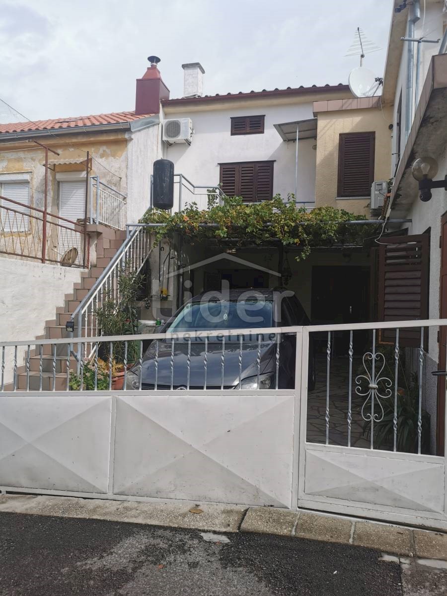 House For sale - Primorsko-goranska Novi Vinodolski - foto 2/21