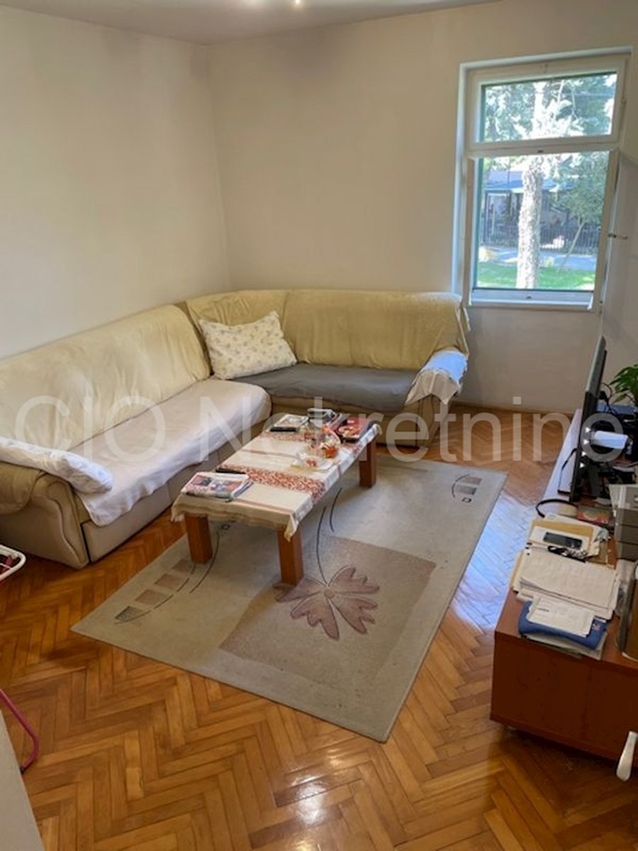 Apartma Na predaj - SPLITSKO-DALMATINSKA  SPLIT 