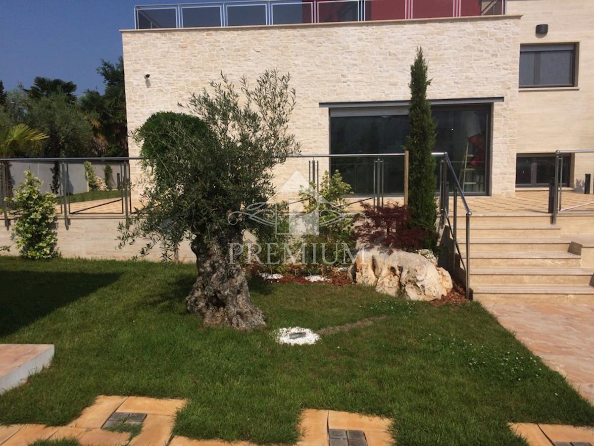 House For sale - Istarska Poreč - foto 1/65