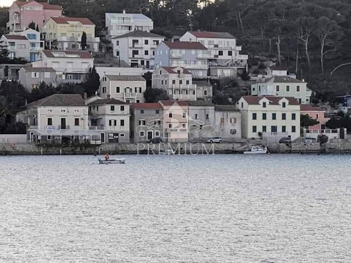 Haus Zu verkaufen - PRIMORSKO-GORANSKA  MALI LOŠINJ 