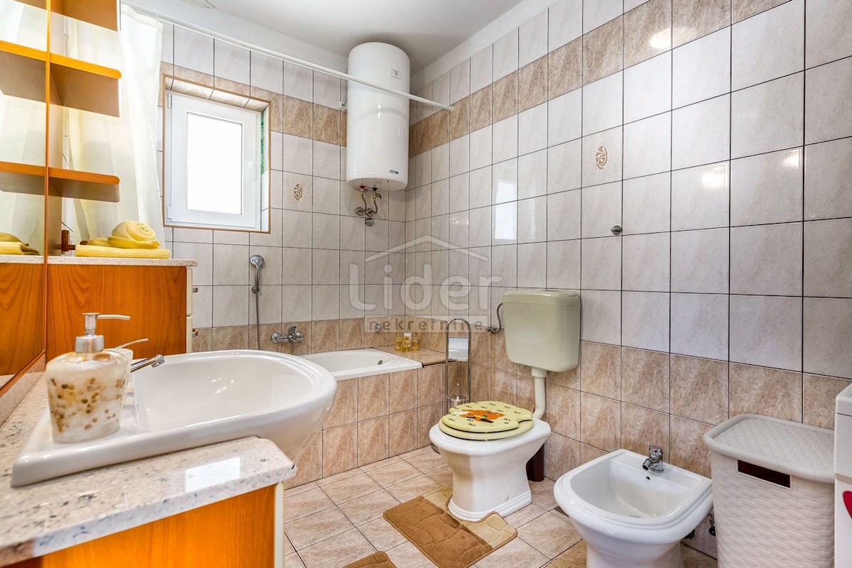 Casa In vendita - PRIMORSKO-GORANSKA  CRIKVENICA 