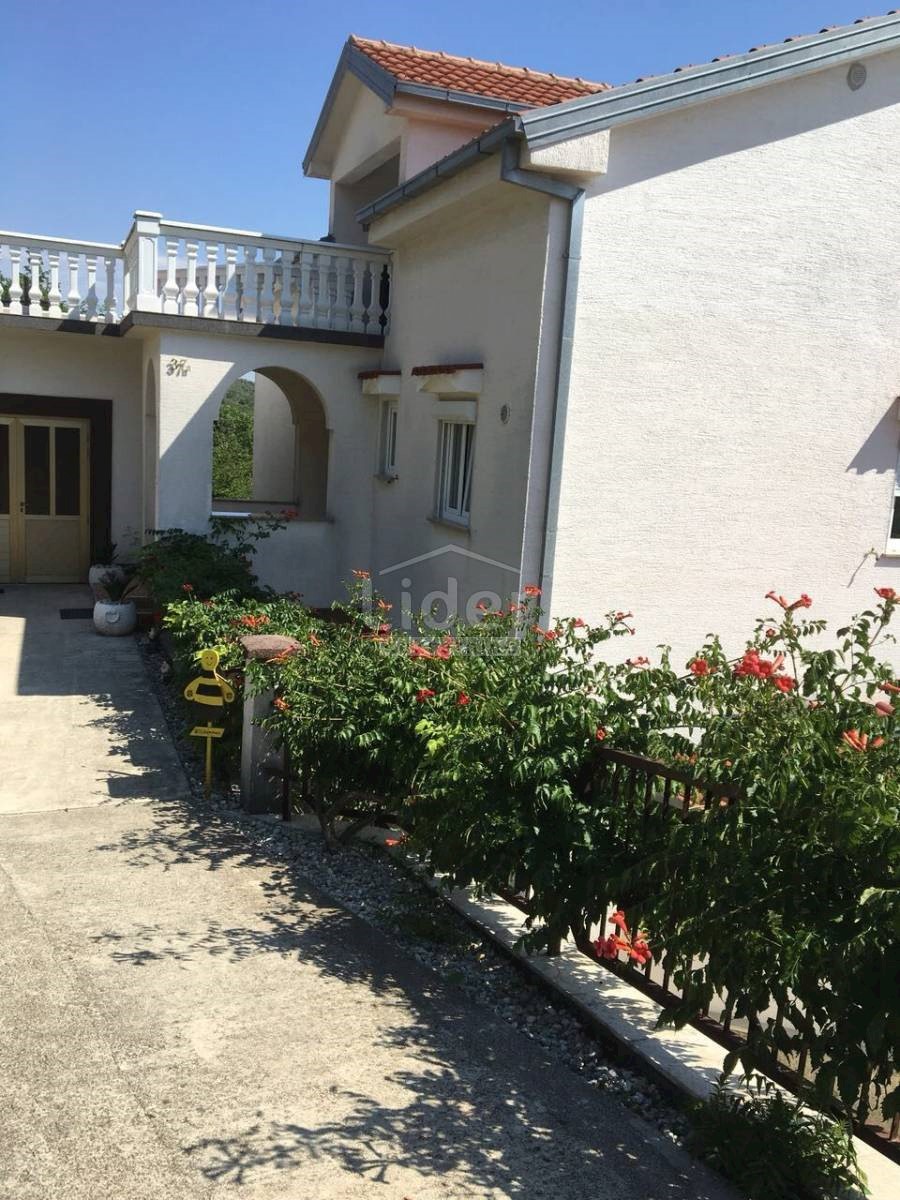 Casa In vendita - PRIMORSKO-GORANSKA  CRIKVENICA 
