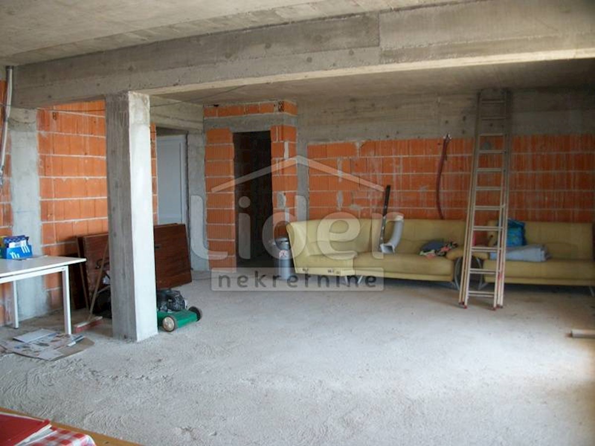 House For sale KOSTRENA SVETA LUCIJA