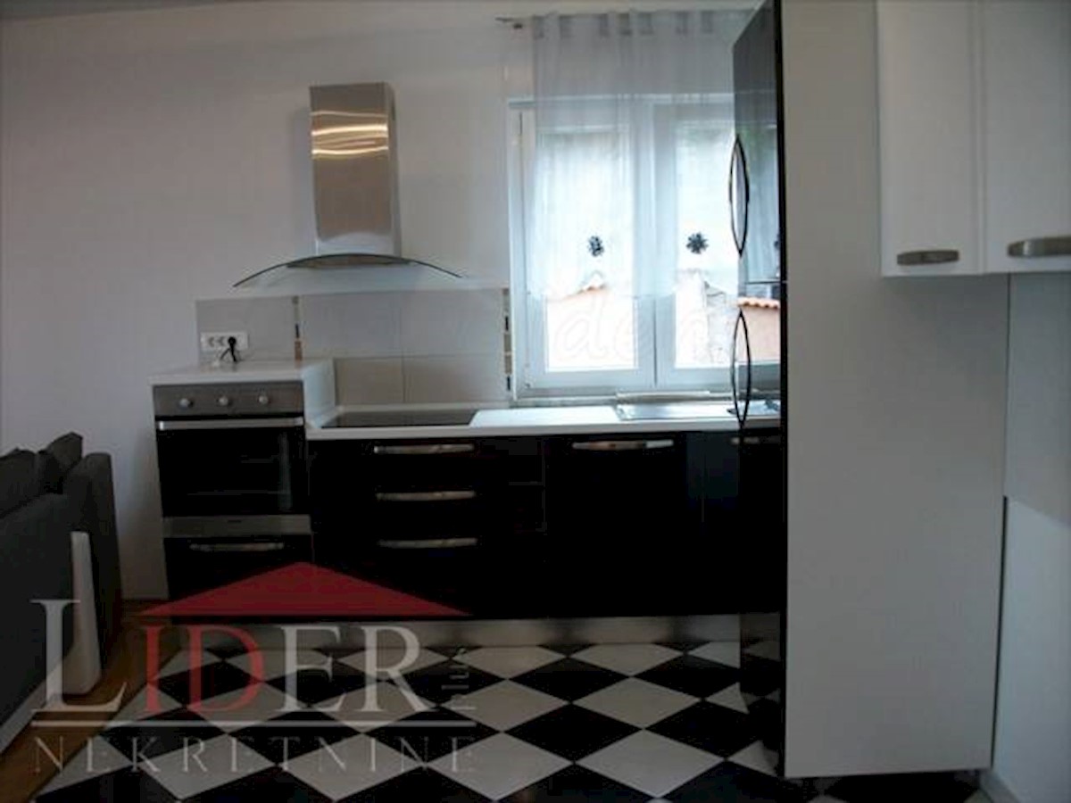 Flat For rent - PRIMORSKO-GORANSKA  KASTAV 