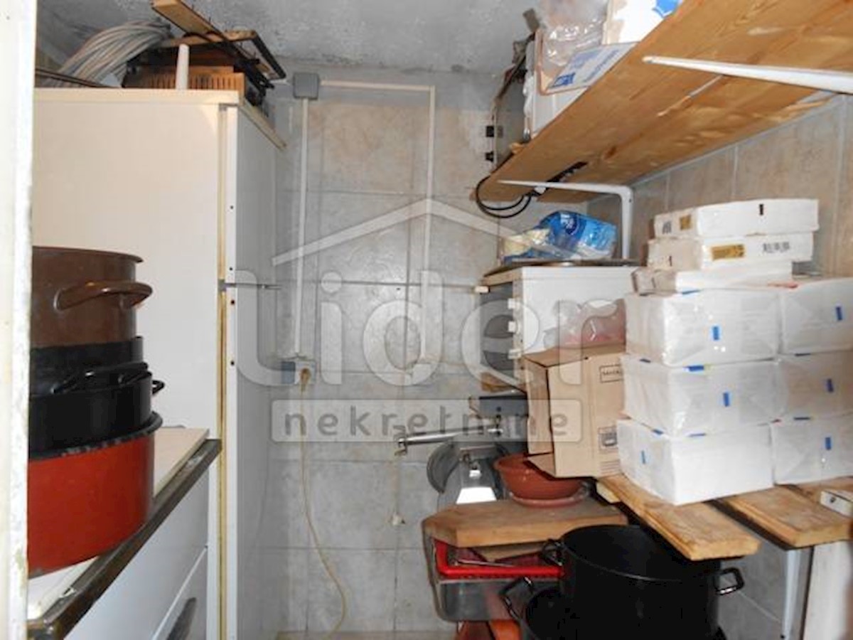 Business premises For sale - PRIMORSKO-GORANSKA  BAKAR 