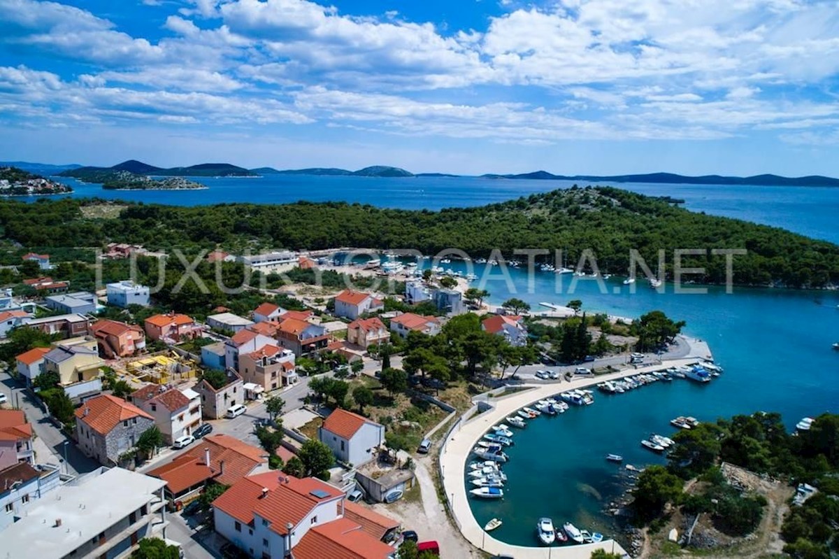 Zemljište Na prodaju - ŠIBENSKO-KNINSKA  VODICE 
