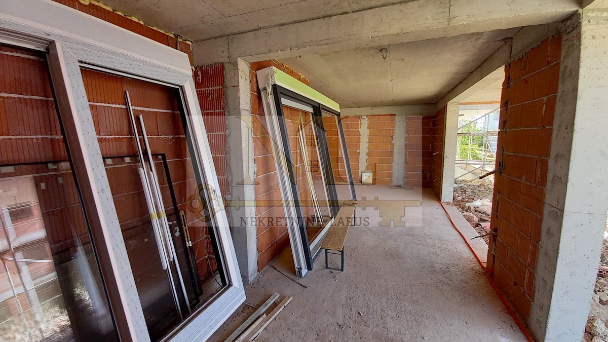 Appartement À vendre - SPLITSKO-DALMATINSKA  ČIOVO 