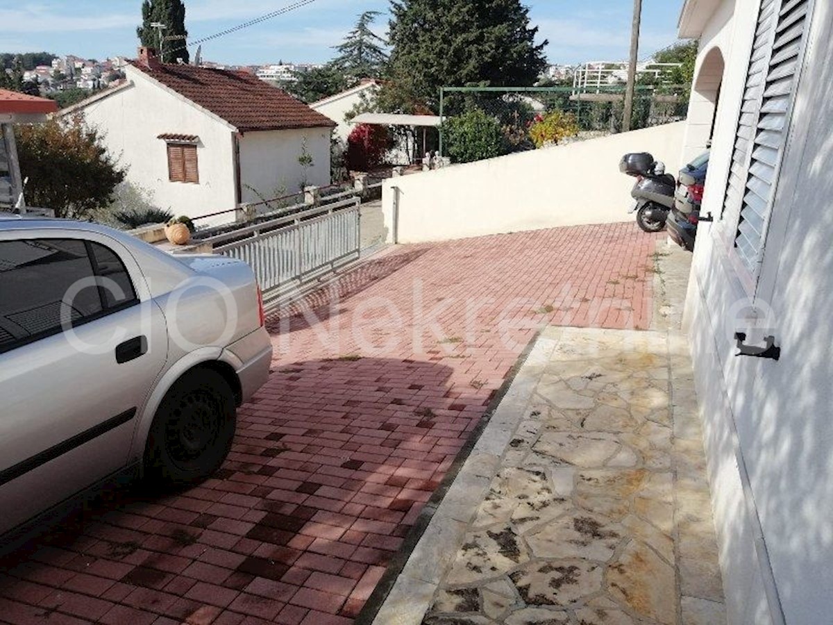 Dům Na prodej - SPLITSKO-DALMATINSKA  ČIOVO 