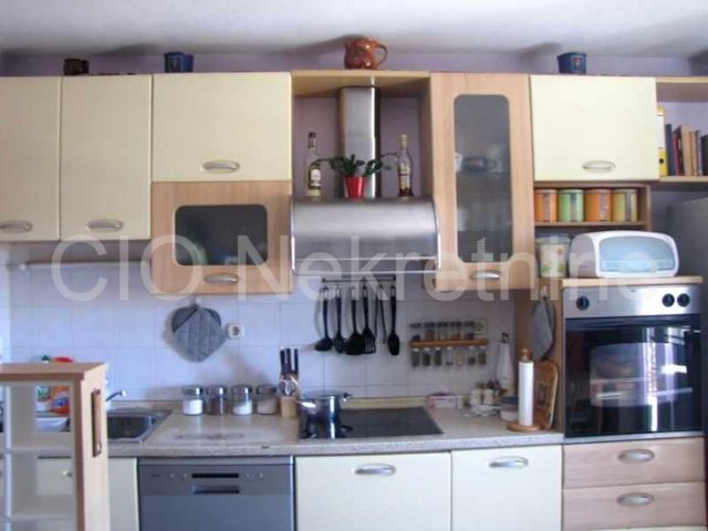 Hiša Naprodaj - Splitsko-dalmatinska Brač - foto 2/14