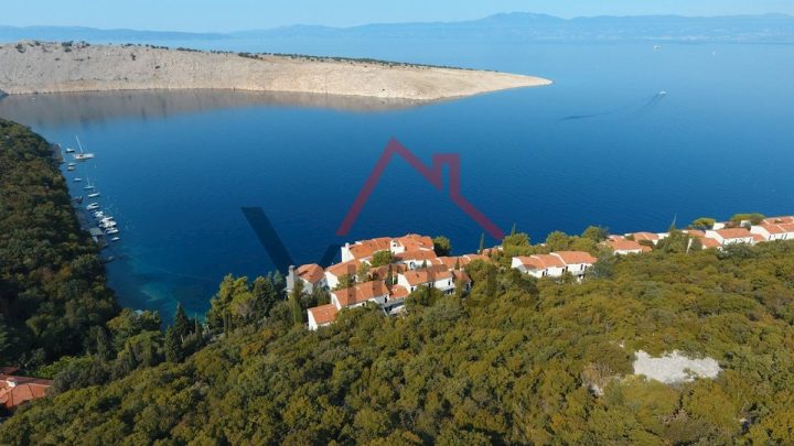 Land for sale 8100 m² – Kraljevica