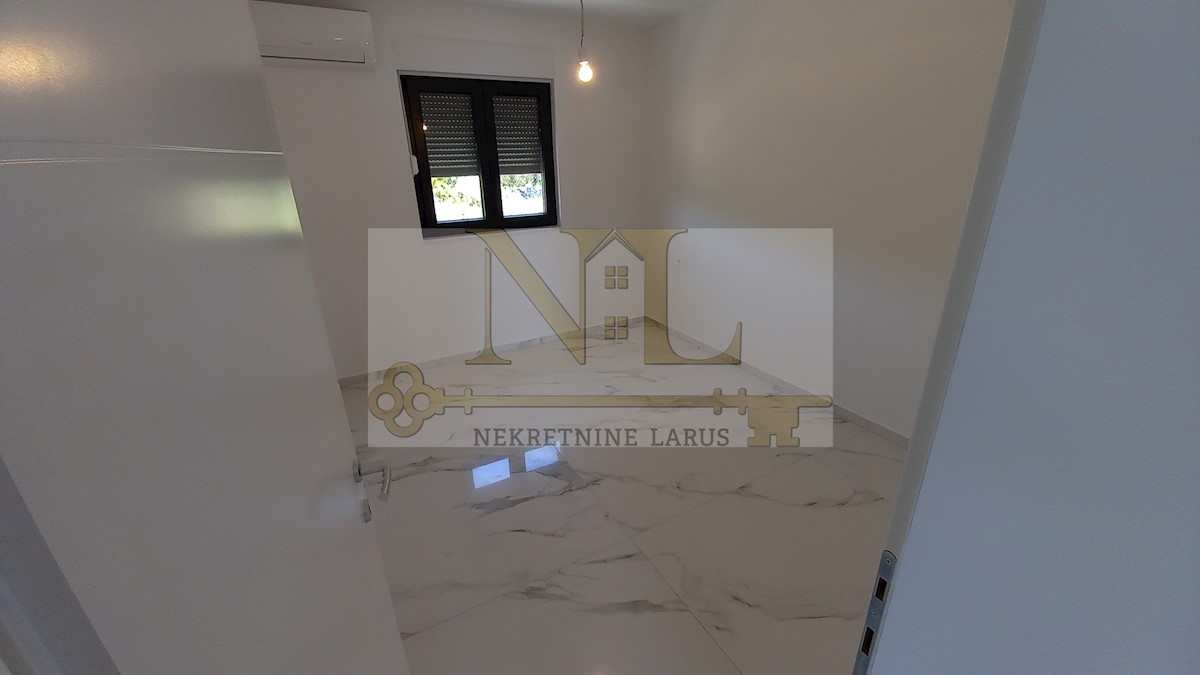 Appartement À vendre - SPLITSKO-DALMATINSKA  ČIOVO 