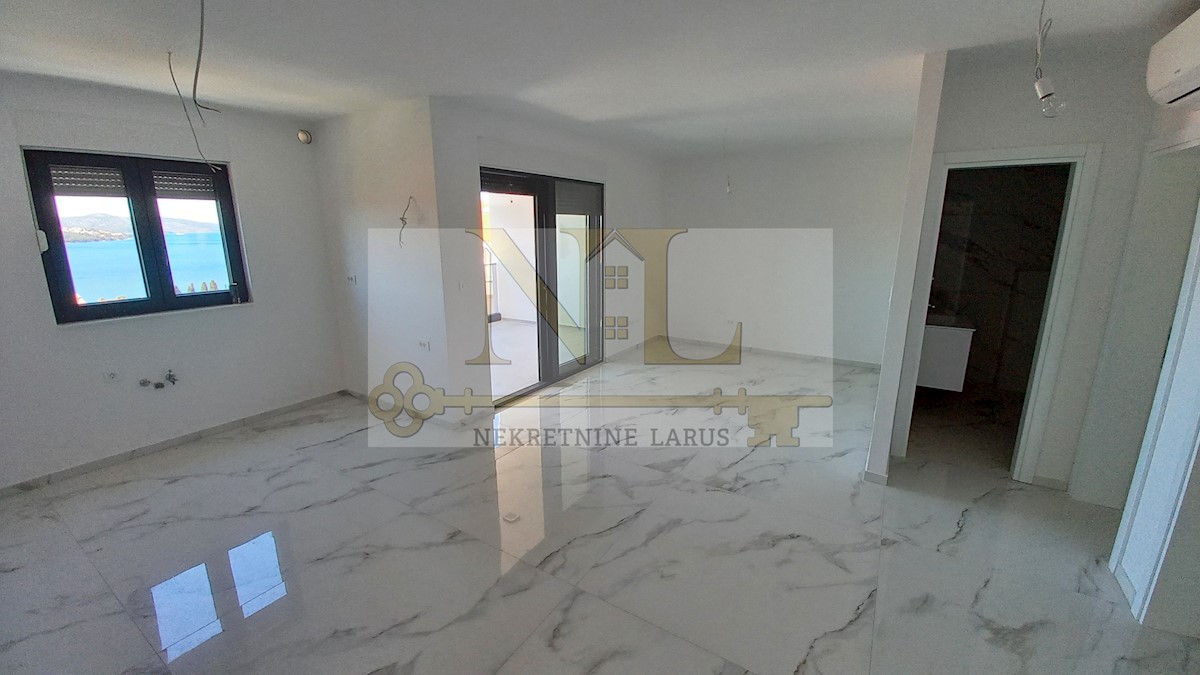 Appartement À vendre - SPLITSKO-DALMATINSKA  ČIOVO 