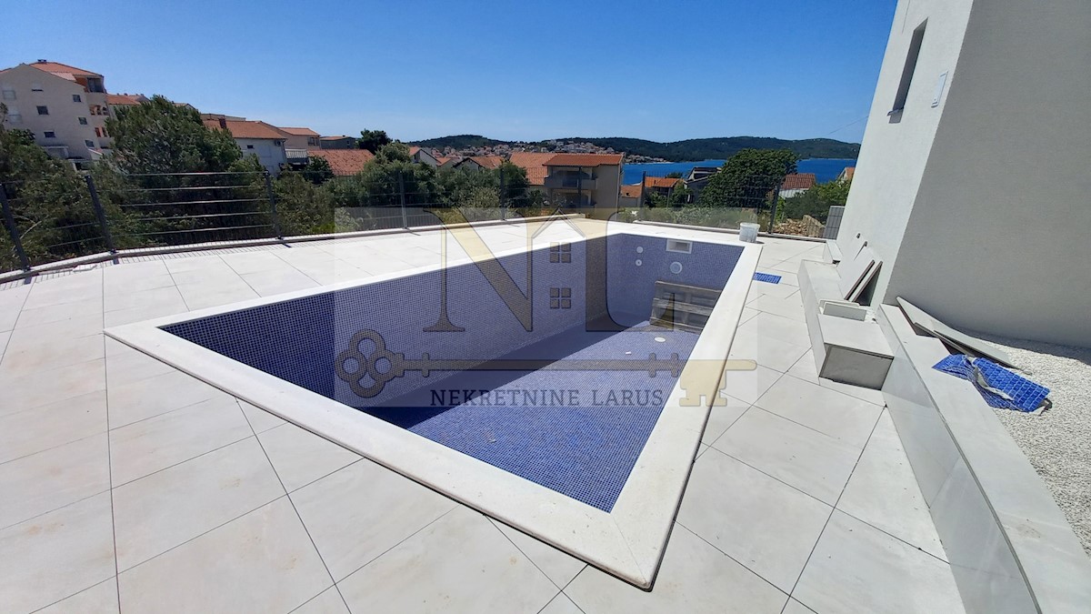 Appartement À vendre - SPLITSKO-DALMATINSKA  ČIOVO 