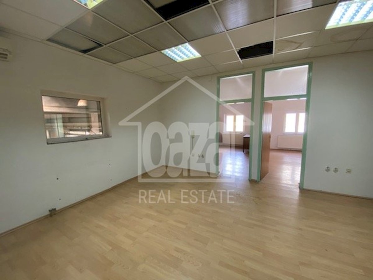 Business premises For rent - PRIMORSKO-GORANSKA BAKAR