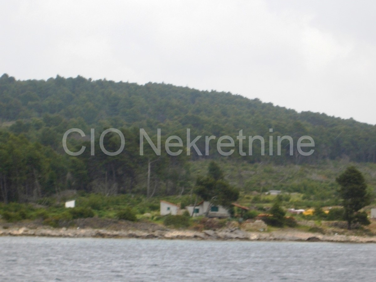 Land For sale - SPLITSKO-DALMATINSKA  BRAČ 